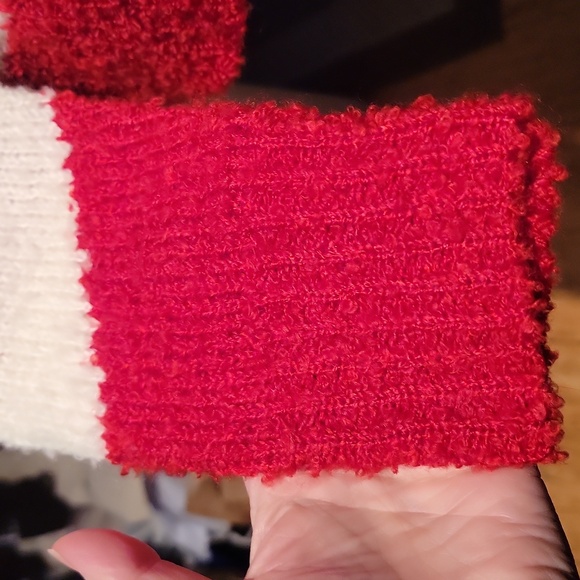 Chanel Uniform 22P Red and White Women's Sweater - Picture 4 of 10